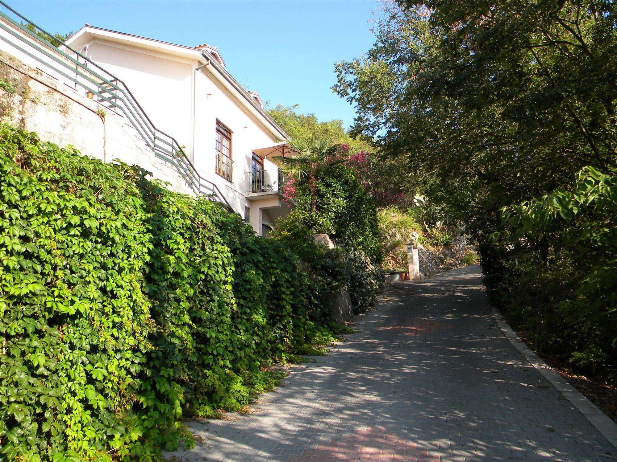 La Costa Bed & Breakfast Касино Екстериор снимка